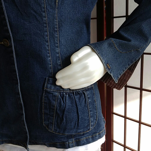 Jacket - Picture 3 of 8